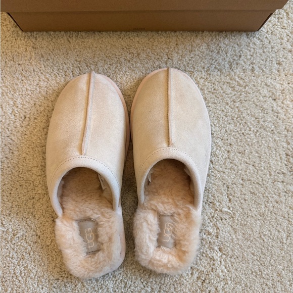 UGG Cream Pearle Slippers - Picture 2 of 10